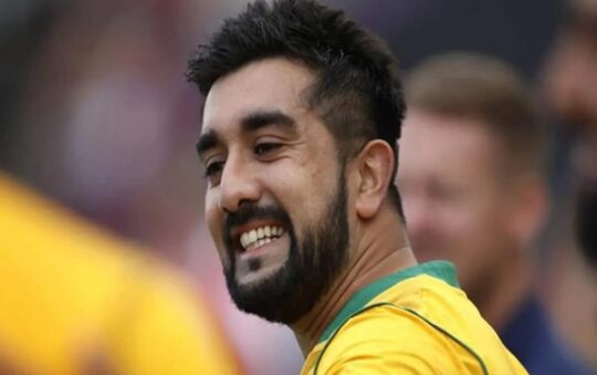 Tabraiz Shamsi Profile – Age, Career Info & Stats
