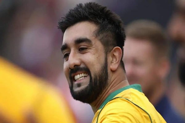 Tabraiz Shamsi Profile – Age, Career Info & Stats