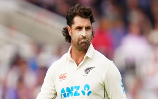 Colin de Grandhomme Profile – Age, Career Info & Stats